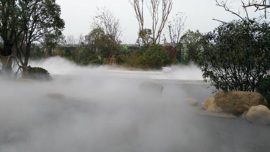 人造霧對(duì)景觀有什么裝飾設(shè)計(jì)功效？